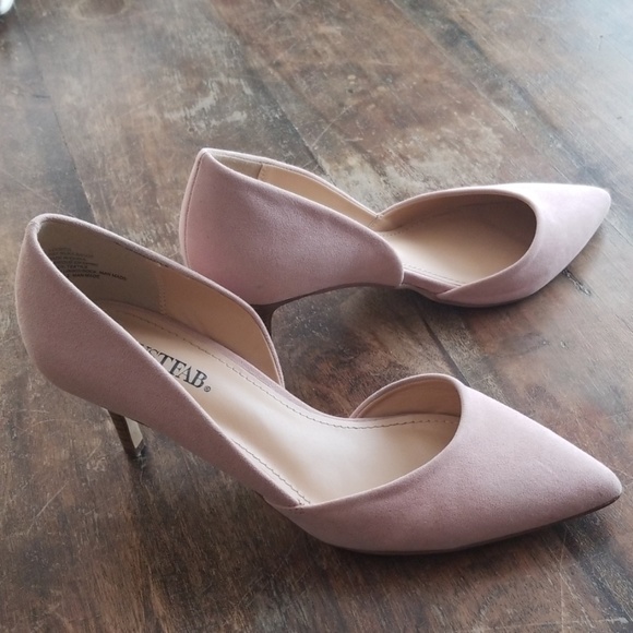 peach kitten heels